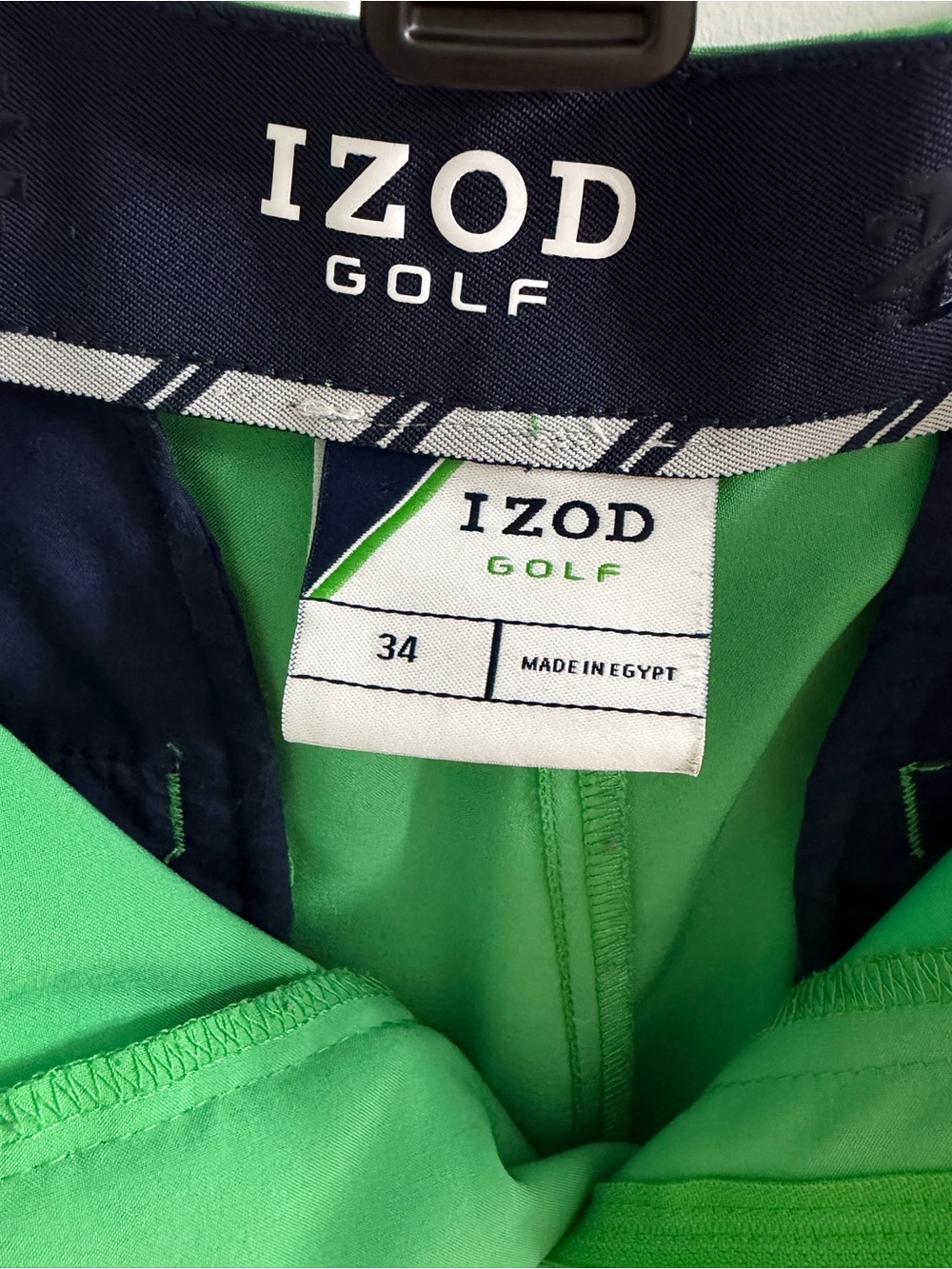 Izod Men's Kelly Green Flat-Front Golf Shorts Sz 34 - Picture 2 of 7